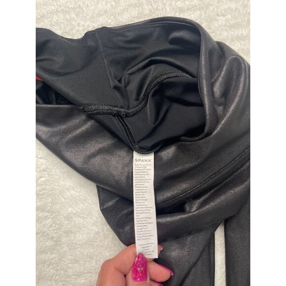 Spanx Faux Leather Shiny Leggings Medium Black Stretch - Picture 4 of 5